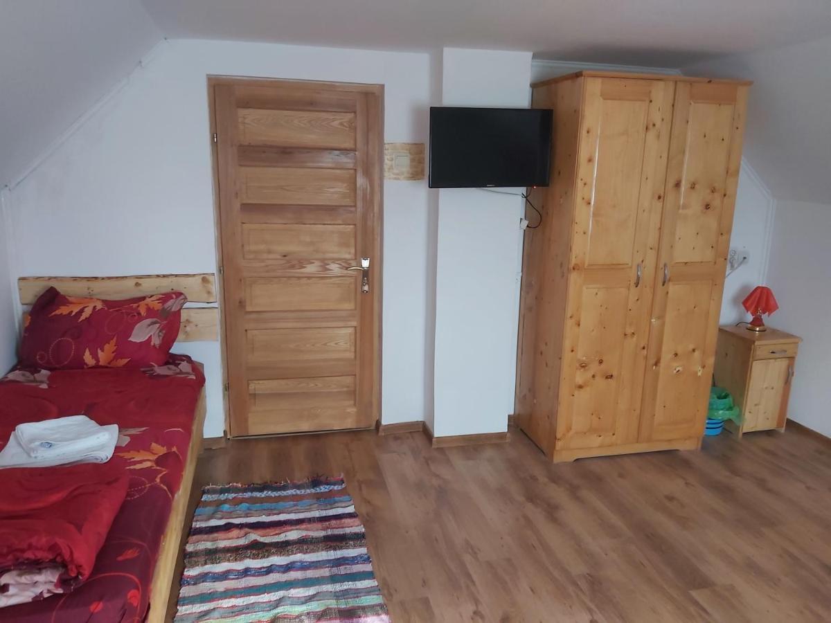 Pensiunea Schilacy Grosii Tiblesului Esterno foto