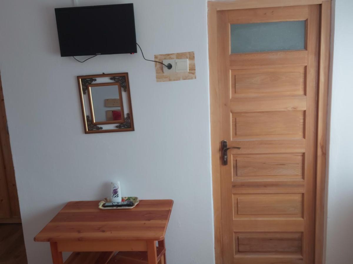 Pensiunea Schilacy Grosii Tiblesului Esterno foto